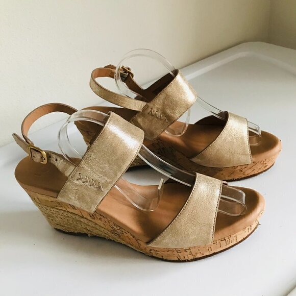 Ugg Elena Gold Leather Metallic Wedge Sandals Size 10 EU 41 - Picture 3 of 11